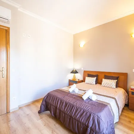 Holiday Home Albufeira Near Beaches & Pool Вилла *