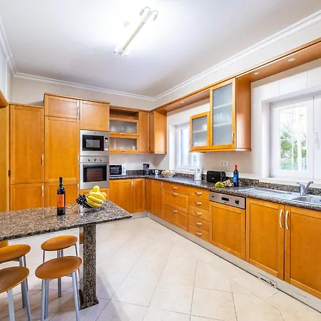 Вилла Holiday Home Albufeira Near Beaches & Pool *