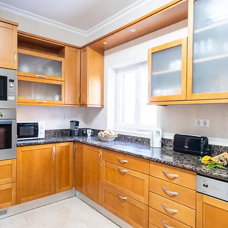 Holiday Home Albufeira Near Beaches & Pool Вилла Албуфейра