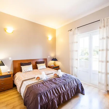 Vila Holiday Home Albufeira Near Beaches & Pool *